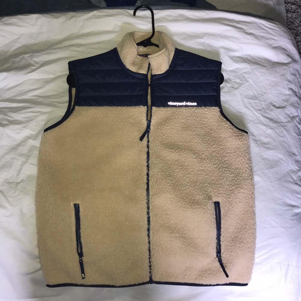 Men's vineyard vines vest